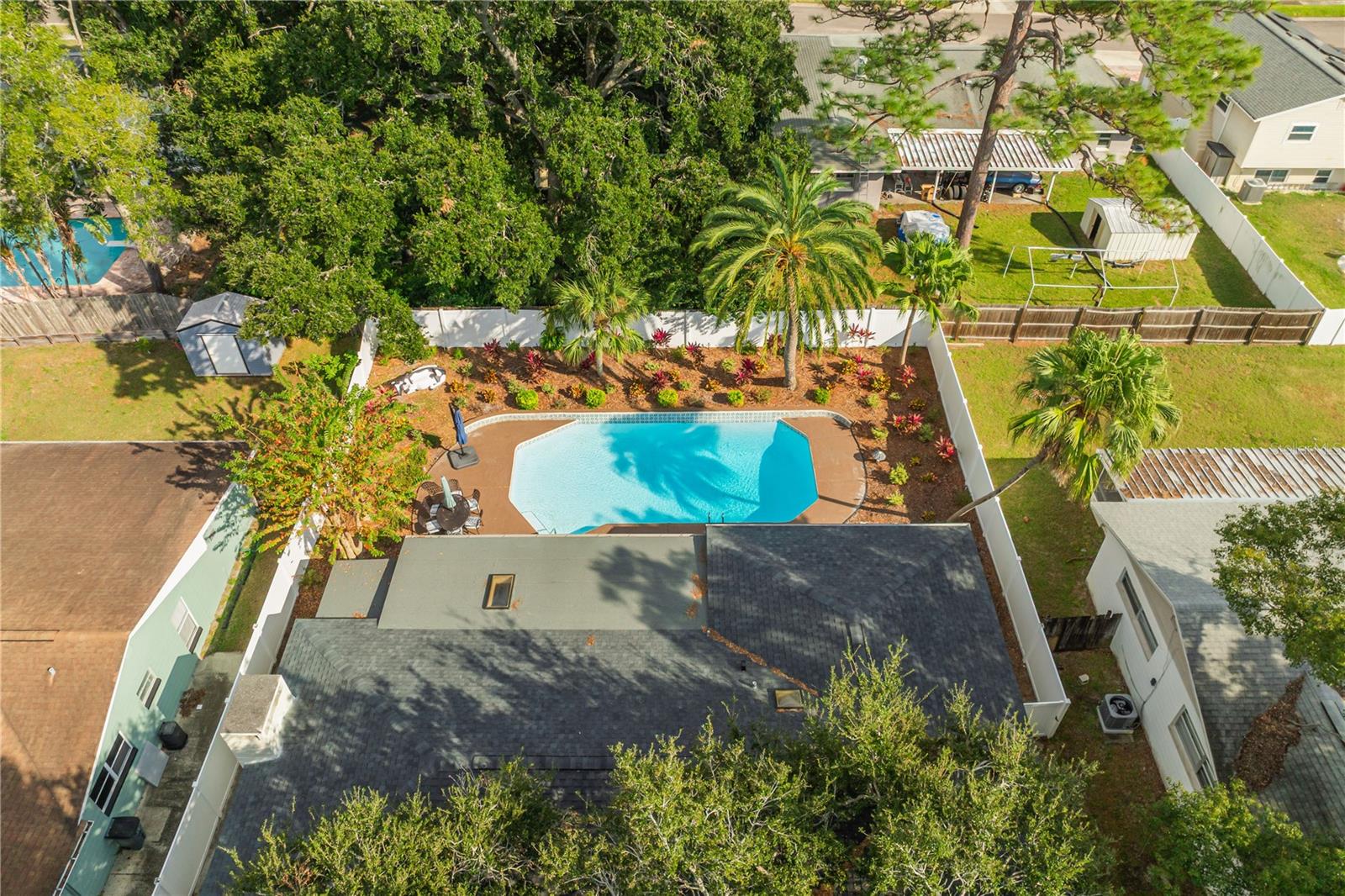 Image 41 of 54 For 617 Riverview Avenue