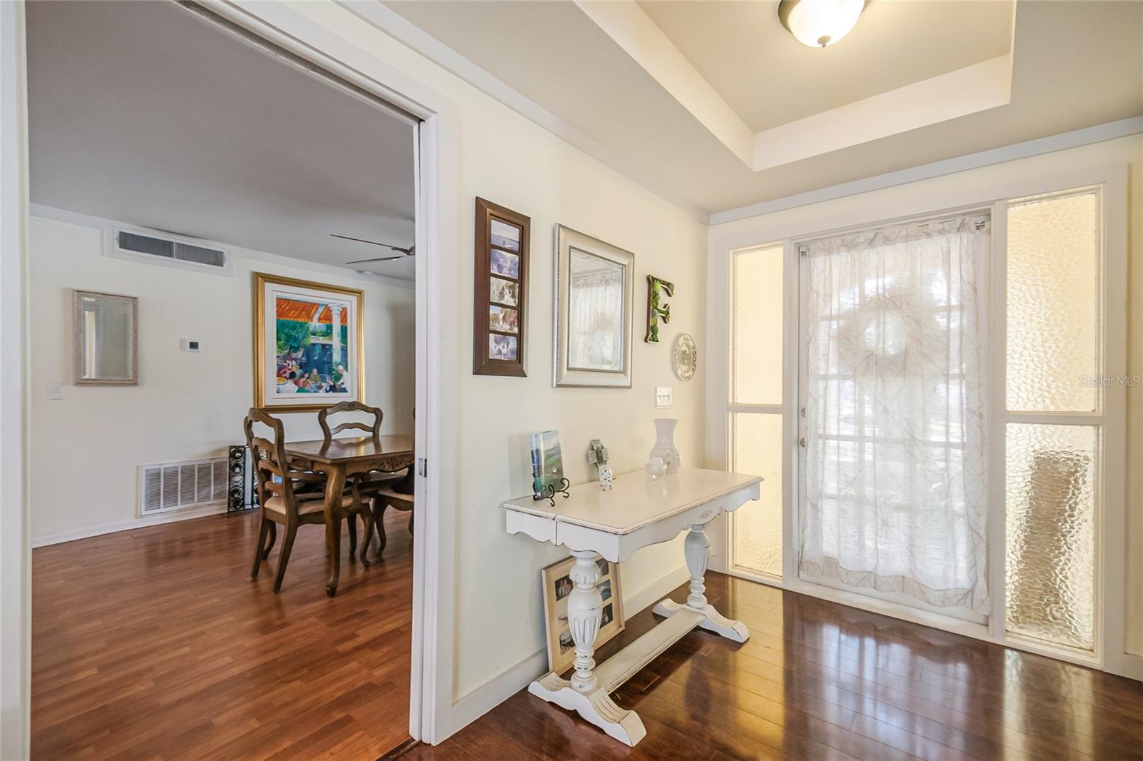 Image 5 of 54 For 617 Riverview Avenue