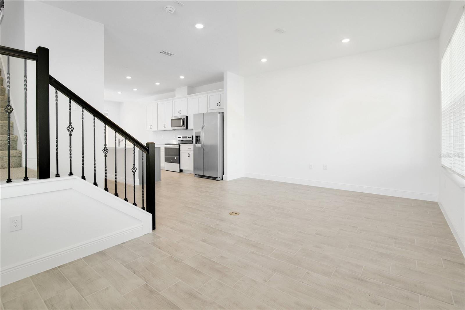 Image 18 of 43 For 13201 Peaceful Melody Drive