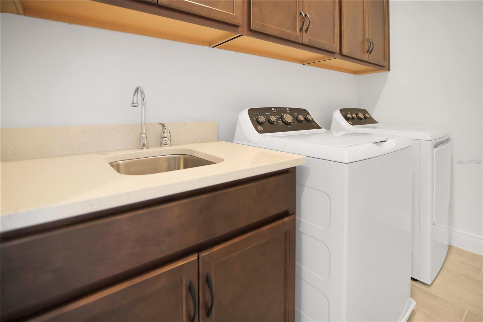 Image 25 of 43 For 13201 Peaceful Melody Drive