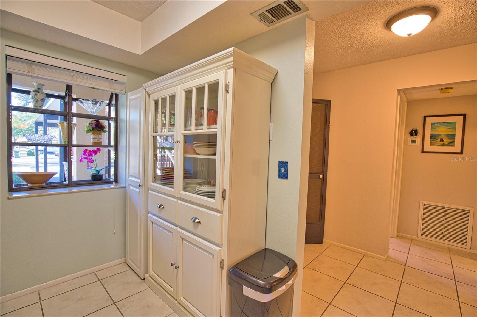 Image 11 of 21 For 360 Three Lakes Lane G