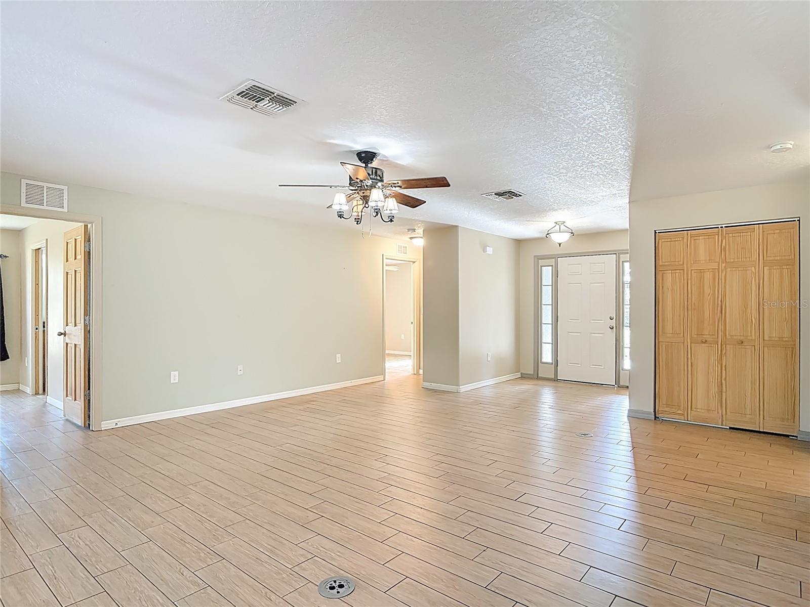 Image 11 of 61 For 6100 Winning Wood Trail