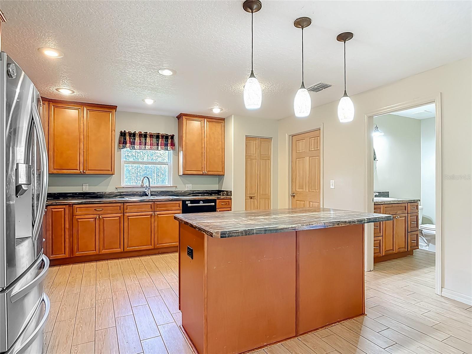 Image 16 of 61 For 6100 Winning Wood Trail