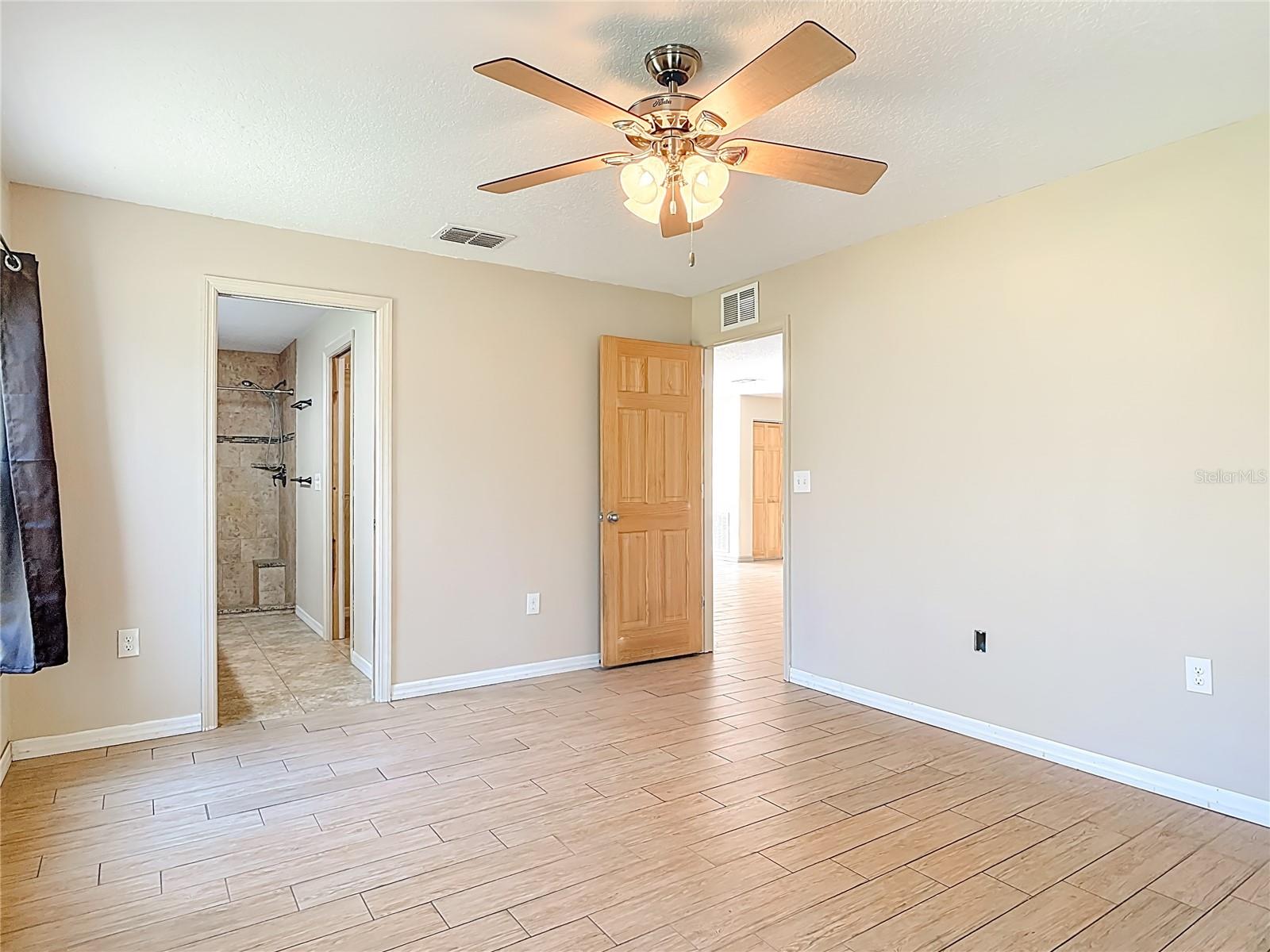 Image 22 of 61 For 6100 Winning Wood Trail