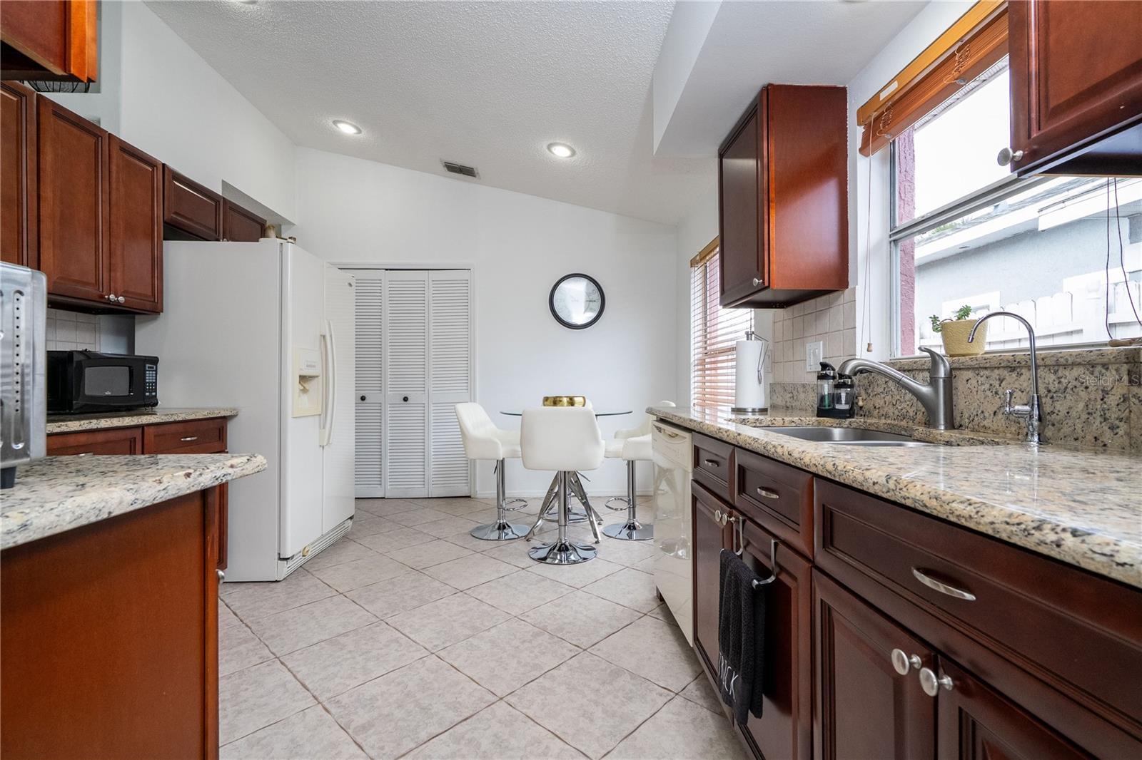 Image 22 of 55 For 3219 Brewster Drive