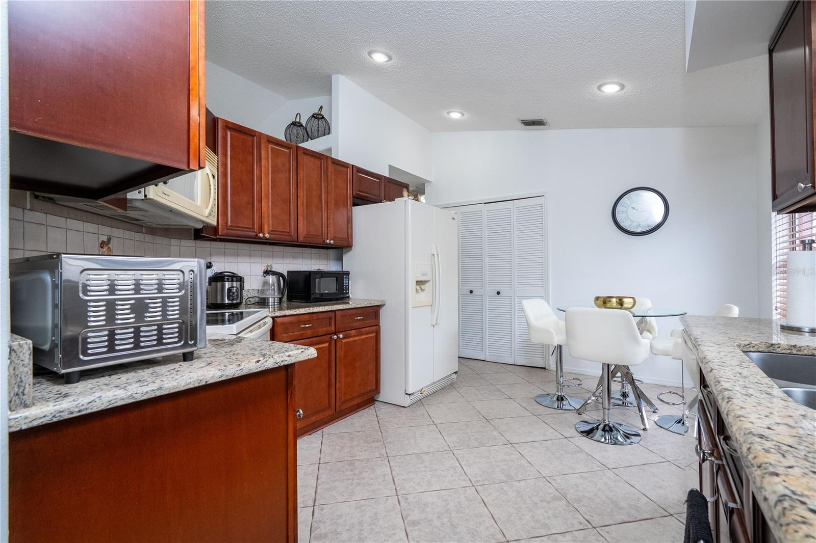 Image 23 of 55 For 3219 Brewster Drive