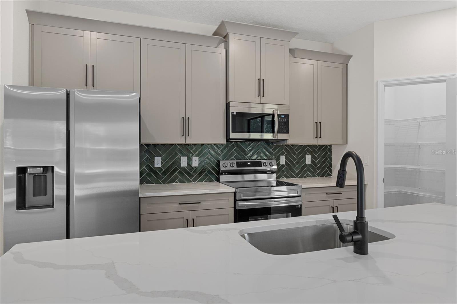 Image 12 of 39 For 7835 Creek Way