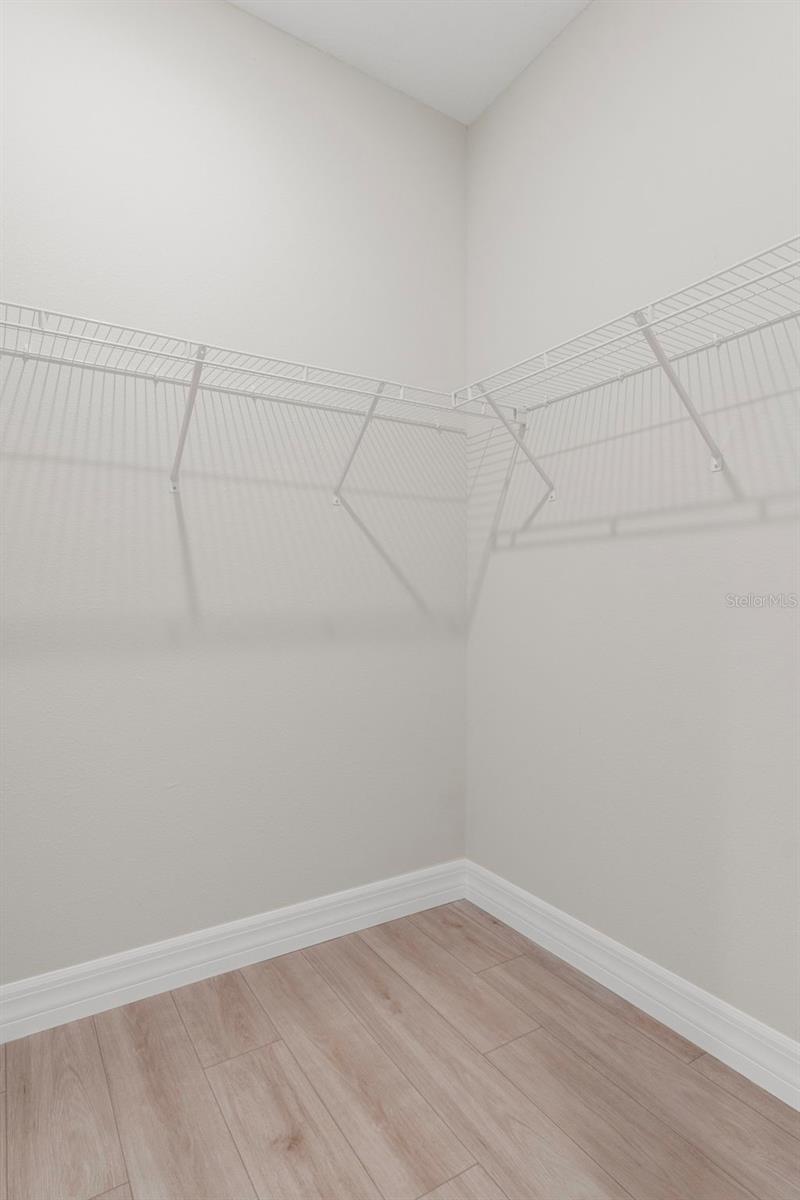 Image 20 of 39 For 7835 Creek Way