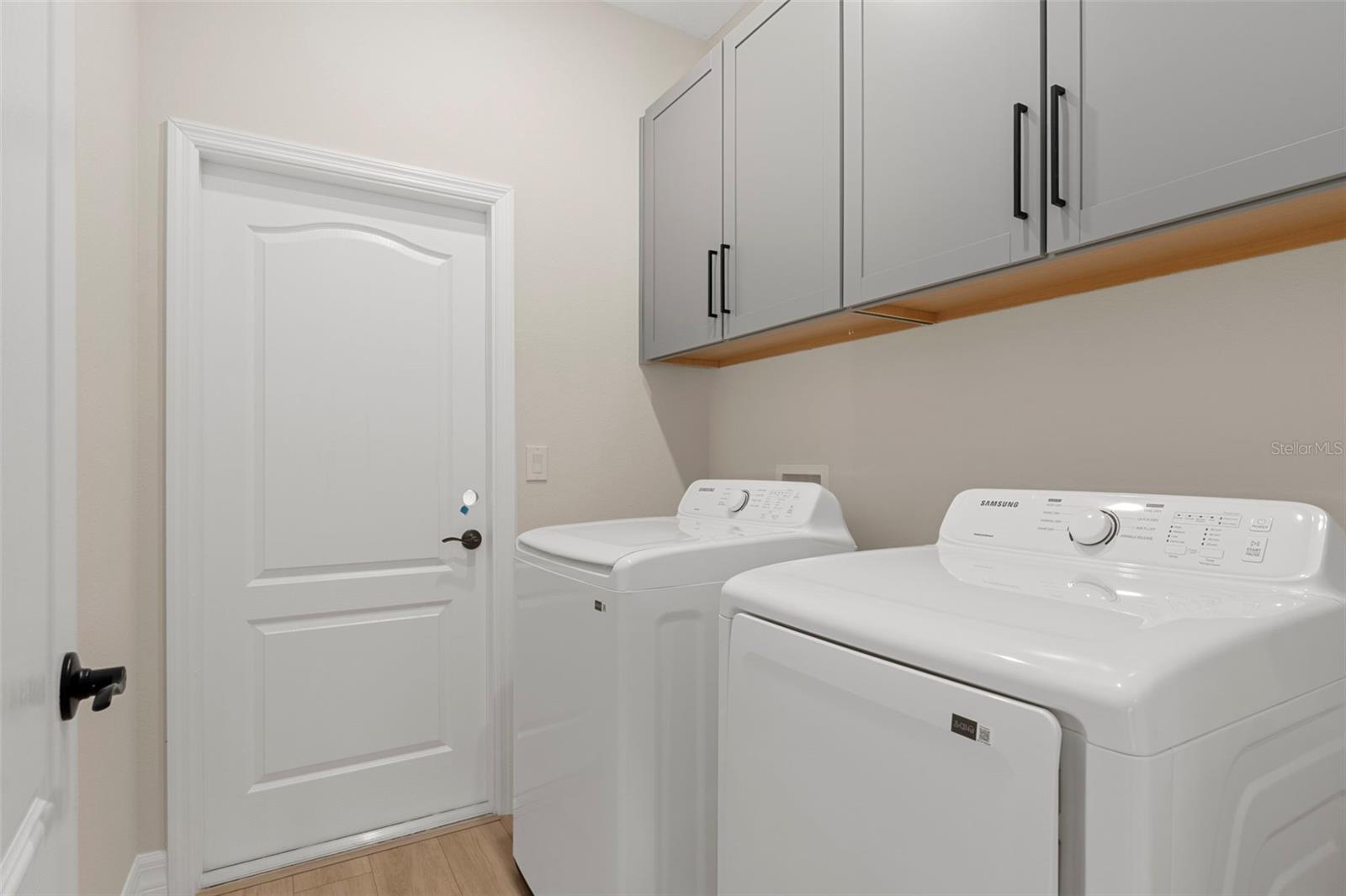 Image 31 of 39 For 7835 Creek Way