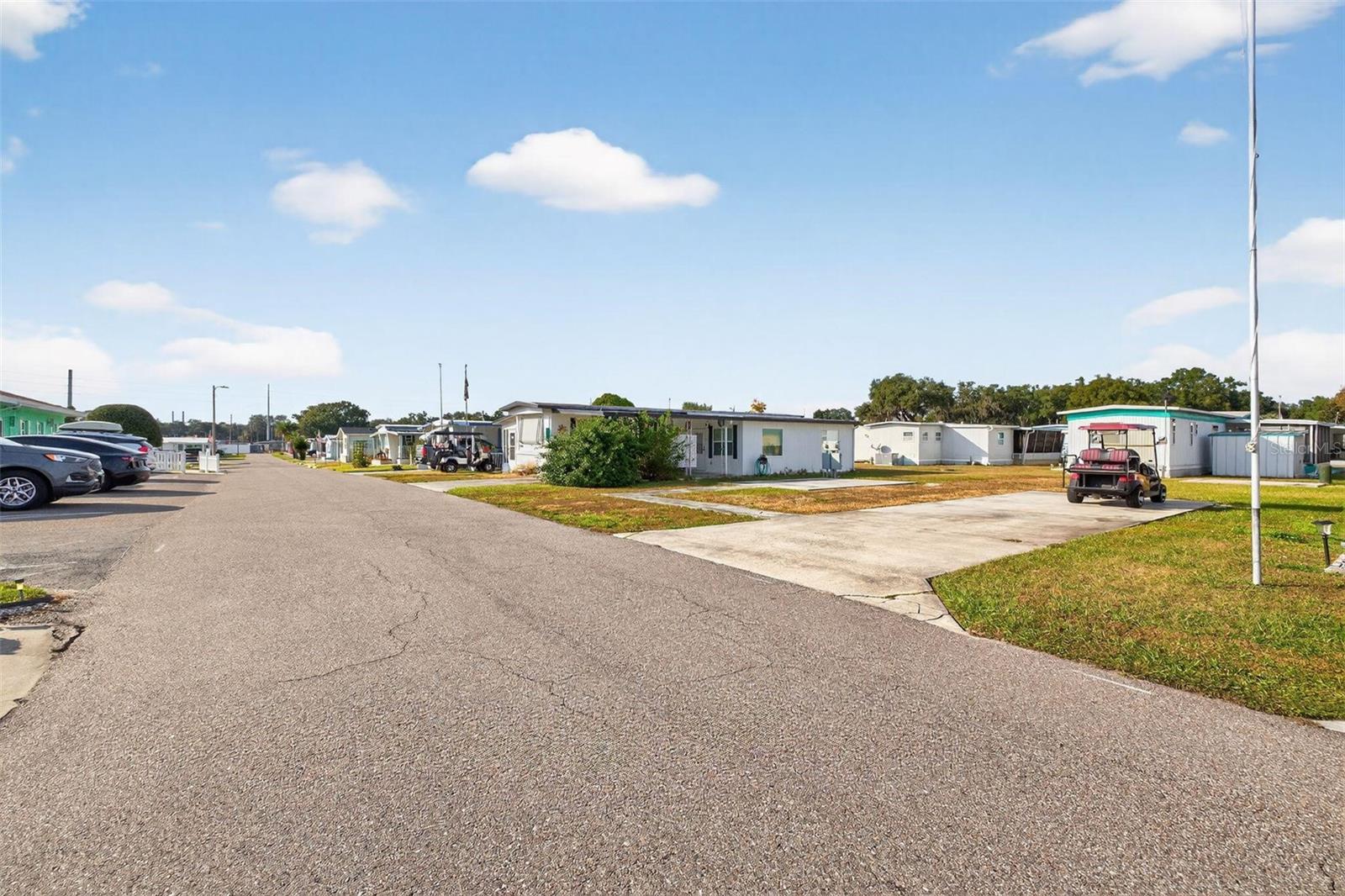 Image 12 of 30 For 38627 Lansing Avenue