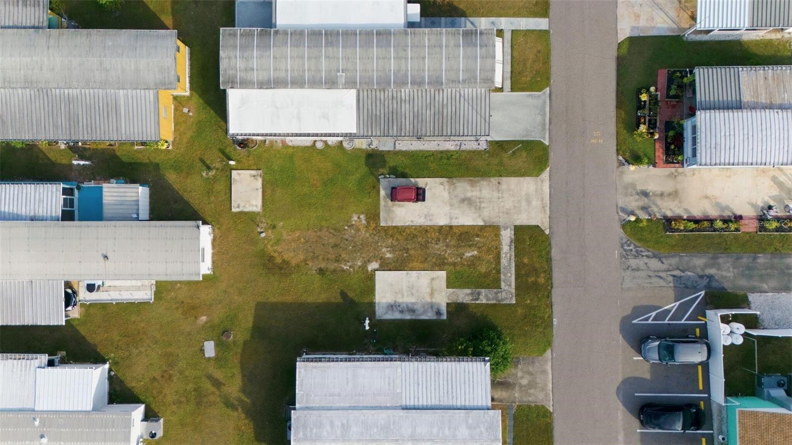 Image 2 of 30 For 38627 Lansing Avenue