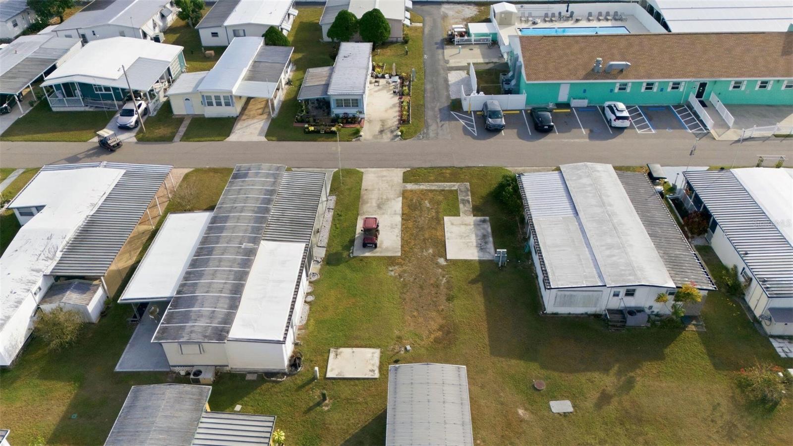 Image 3 of 30 For 38627 Lansing Avenue