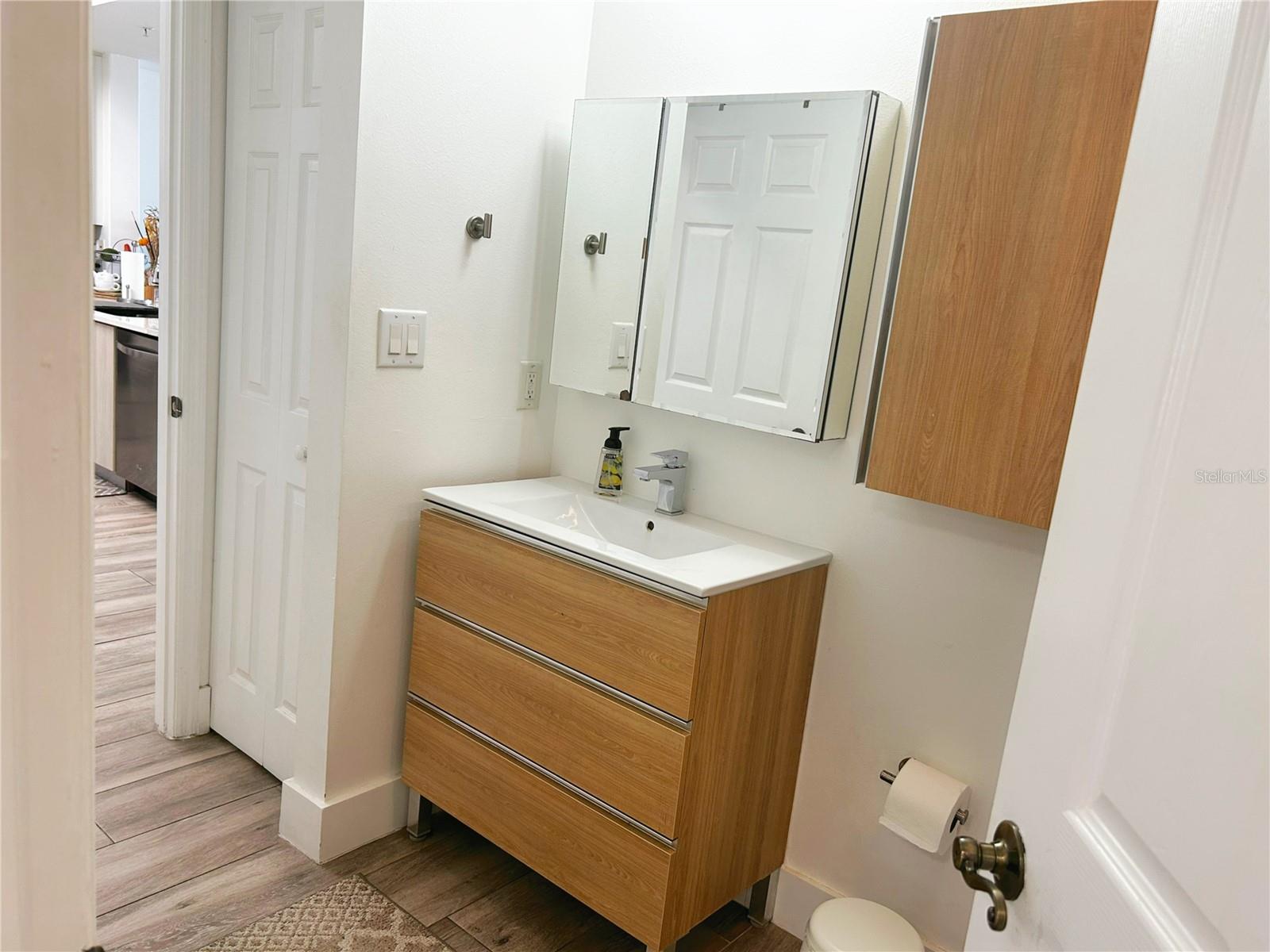 Image 21 of 42 For 6336 Buford Street 605