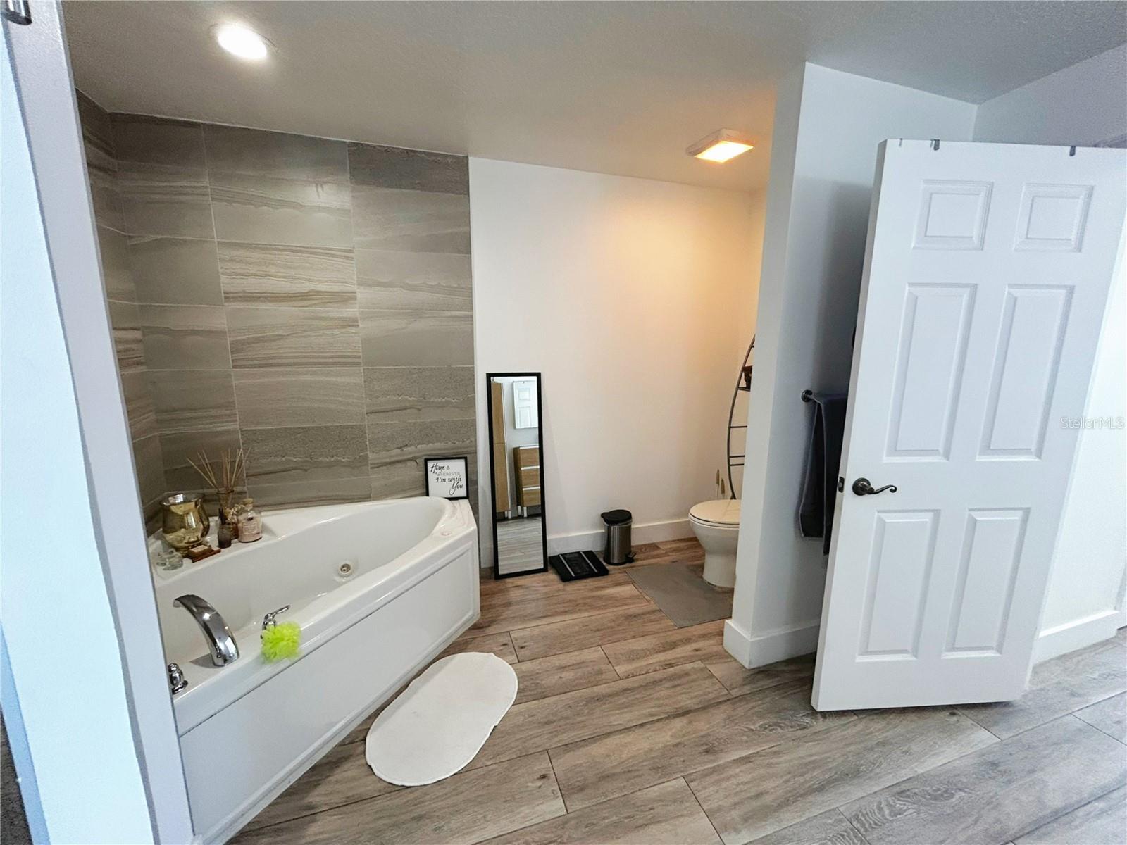 Image 33 of 42 For 6336 Buford Street 605