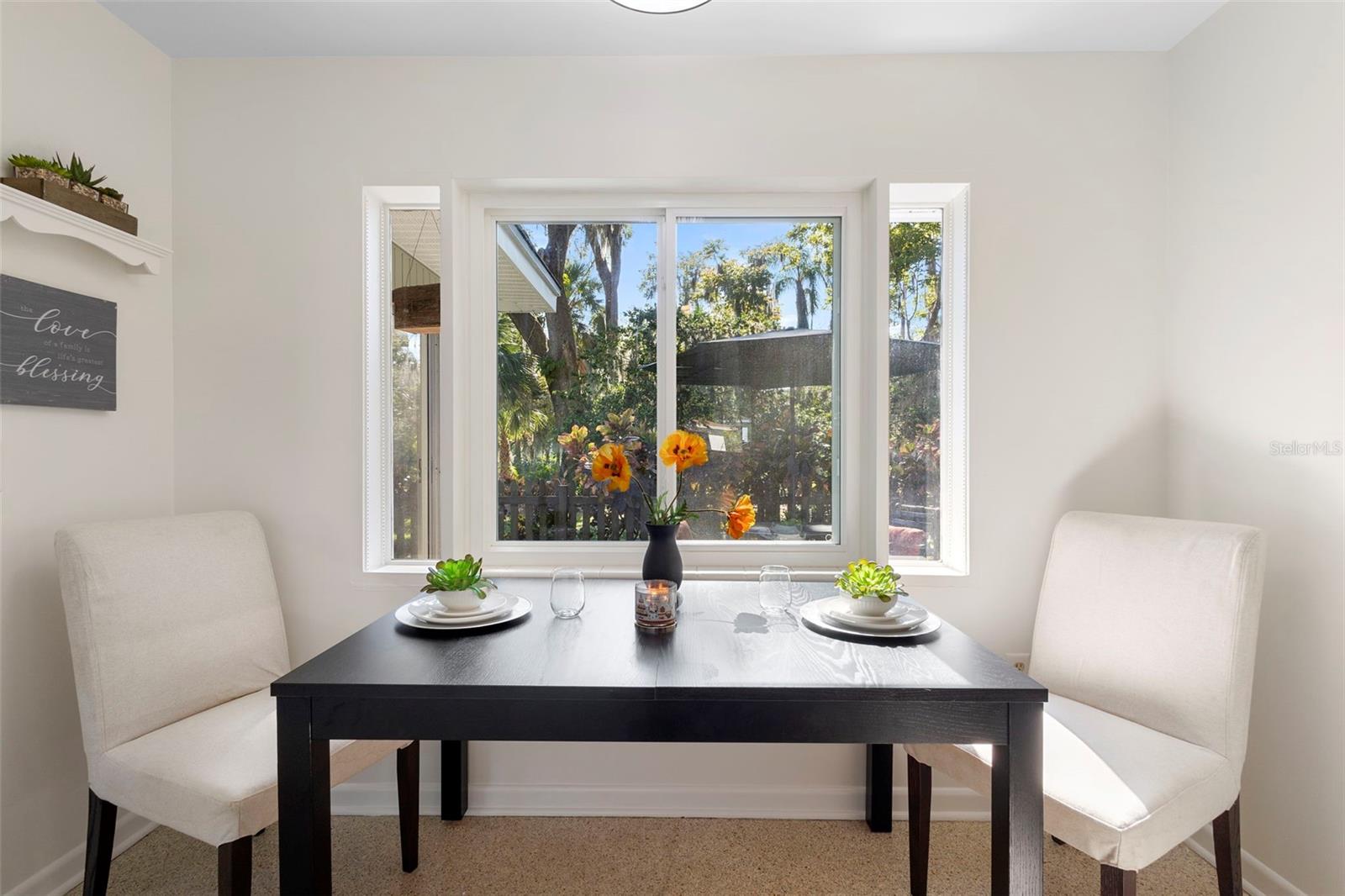 Image 18 of 78 For 353 Lake Crescent Drive