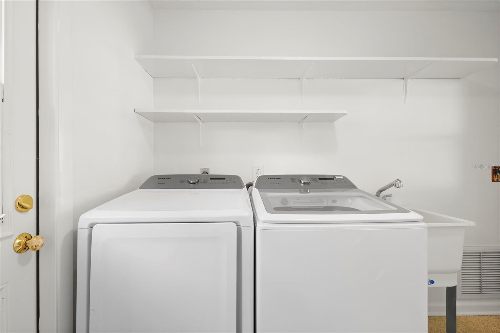 Image 35 of 78 For 353 Lake Crescent Drive