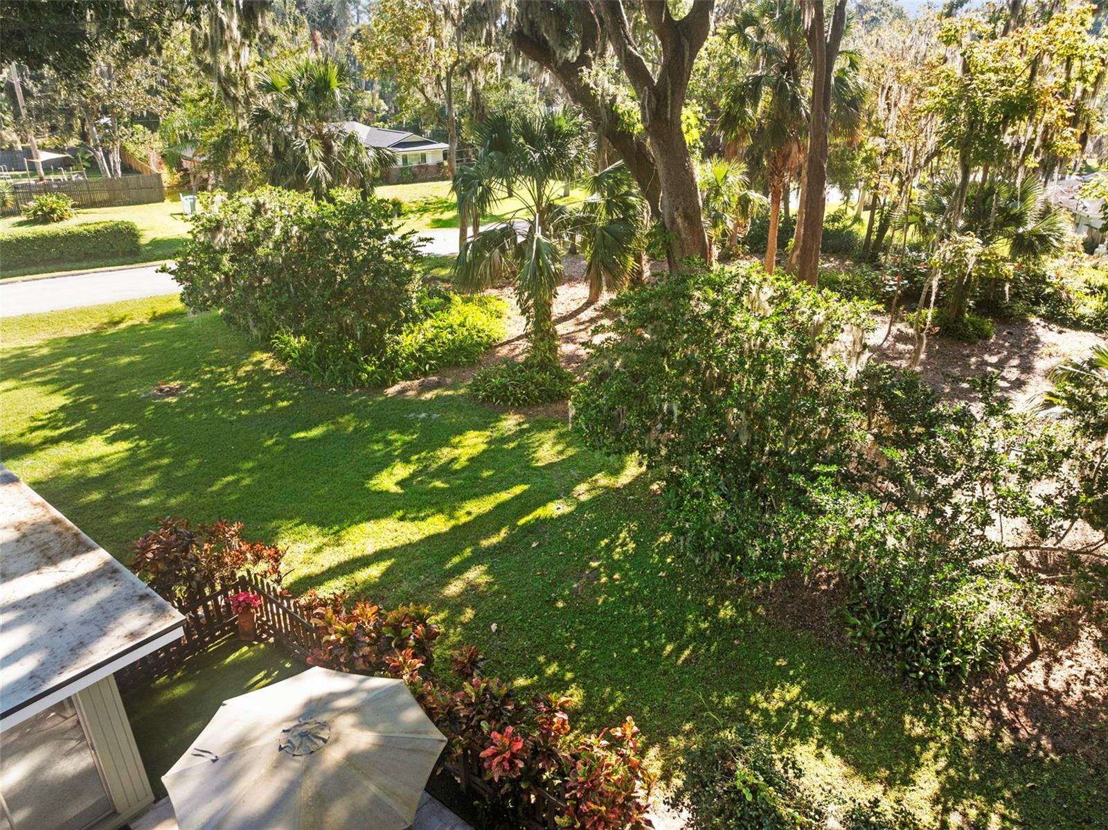 Image 50 of 78 For 353 Lake Crescent Drive