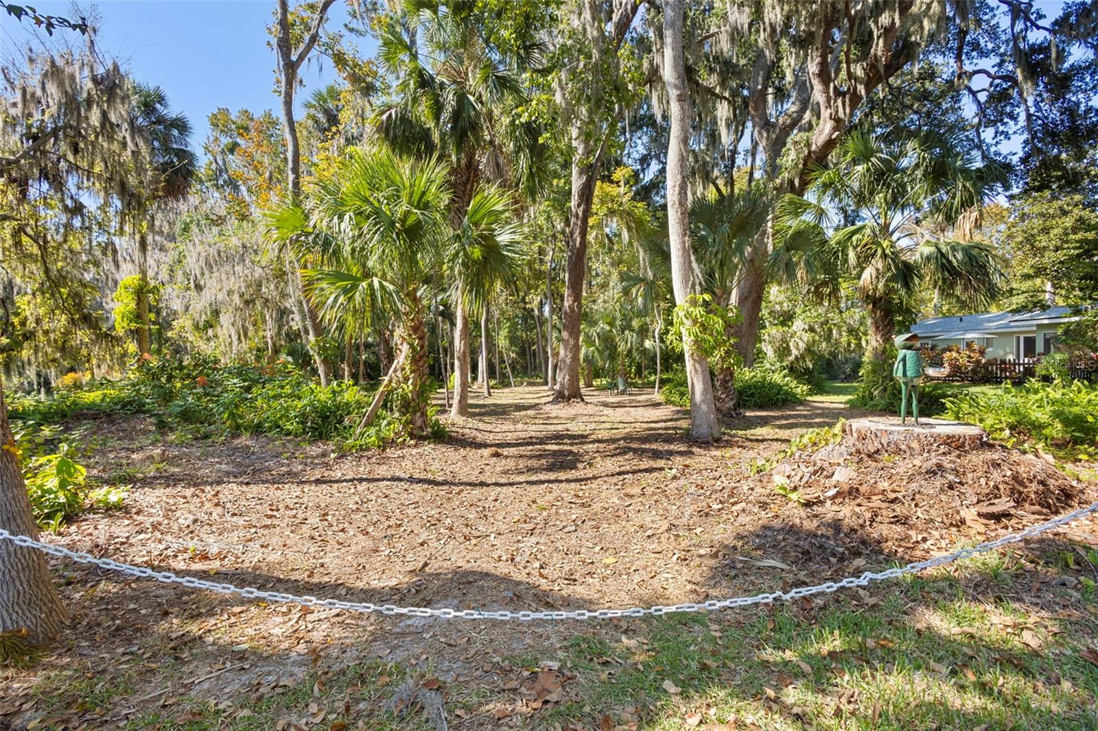 Image 61 of 78 For 353 Lake Crescent Drive