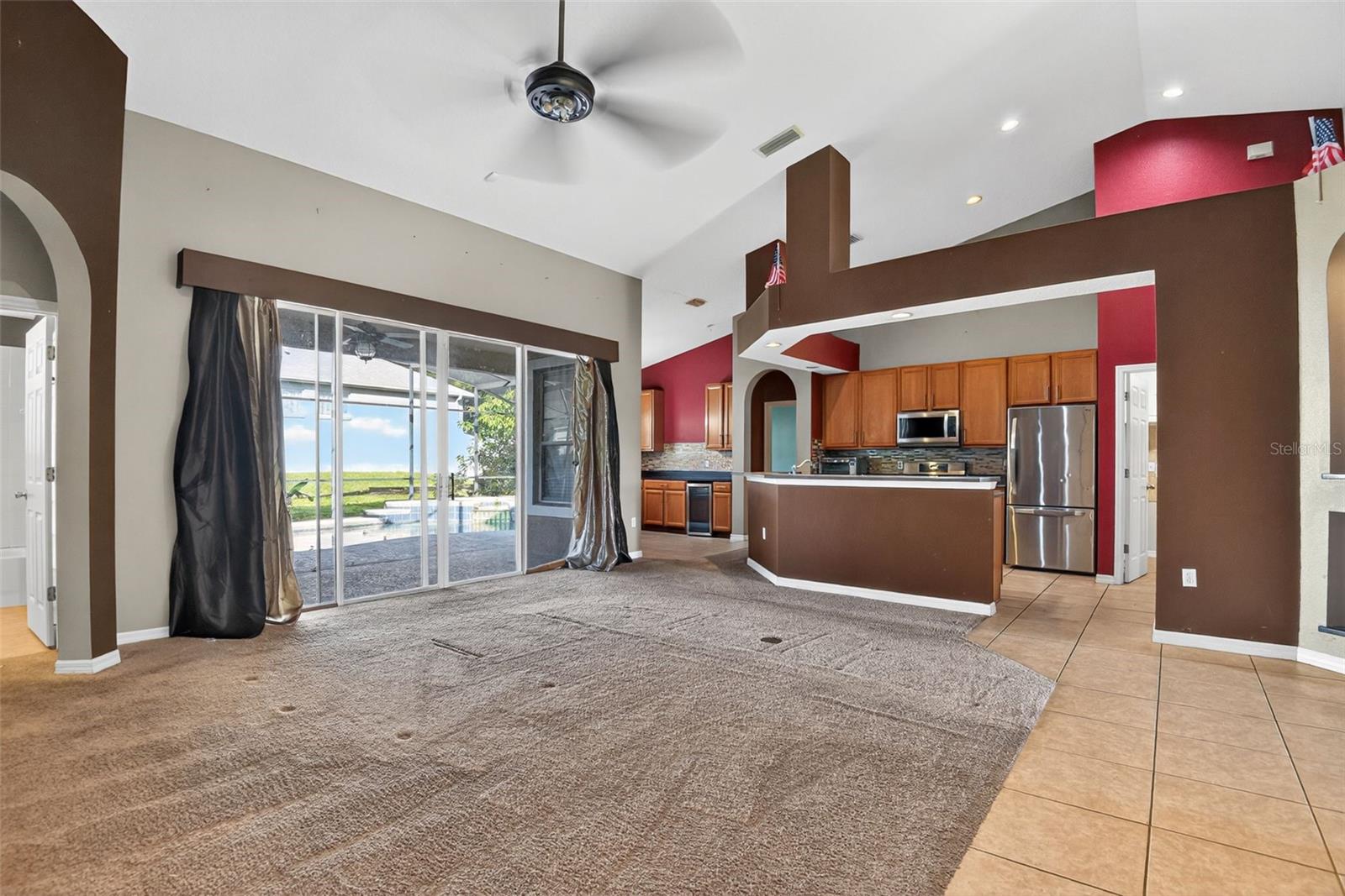 Image 13 of 33 For 101 Oak Haven Circle