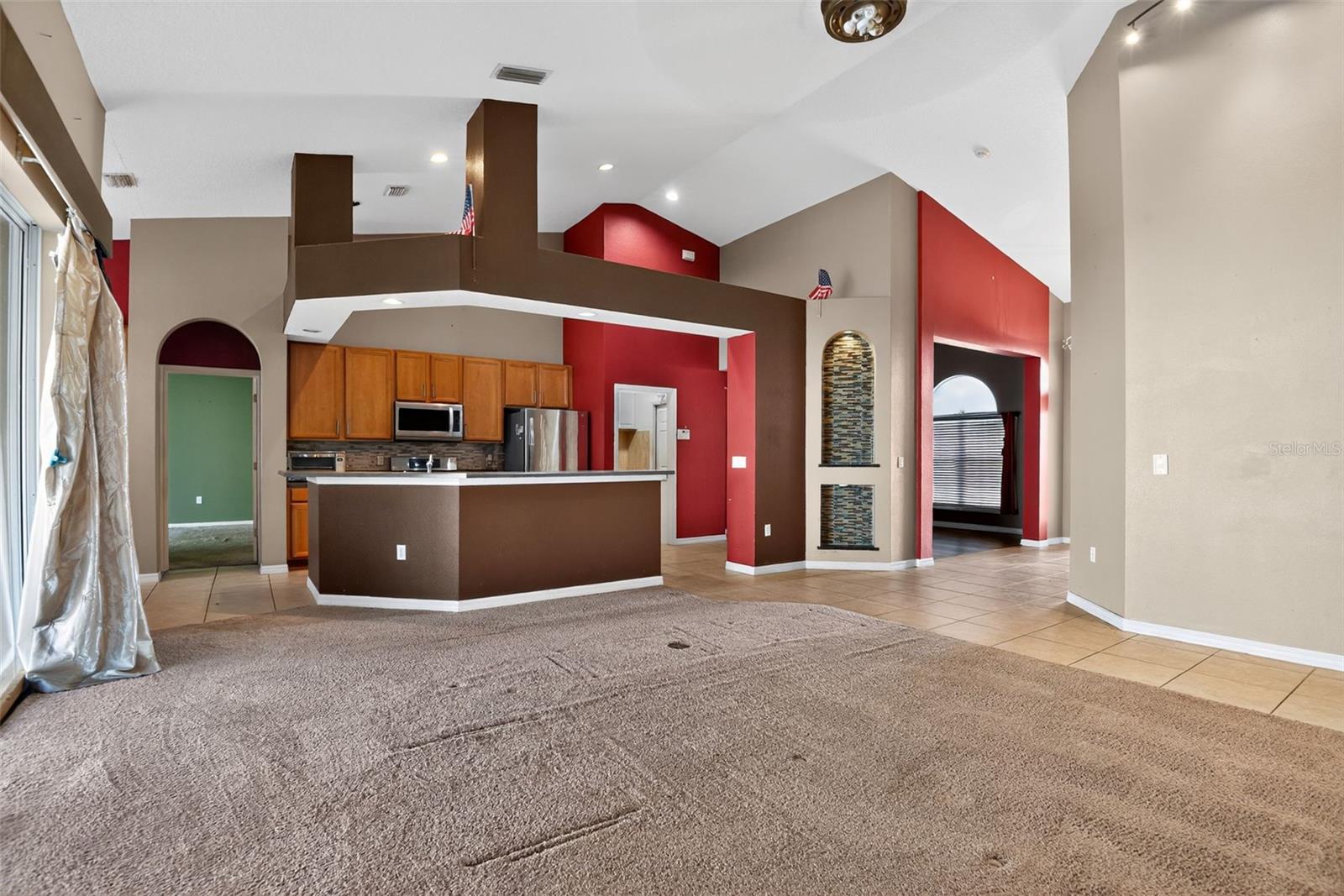 Image 18 of 33 For 101 Oak Haven Circle