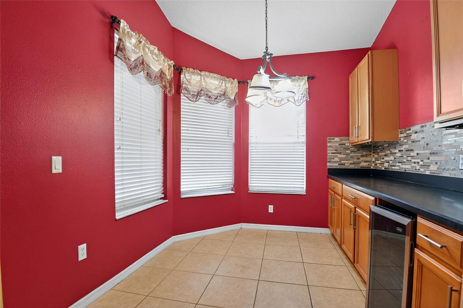 Image 19 of 33 For 101 Oak Haven Circle