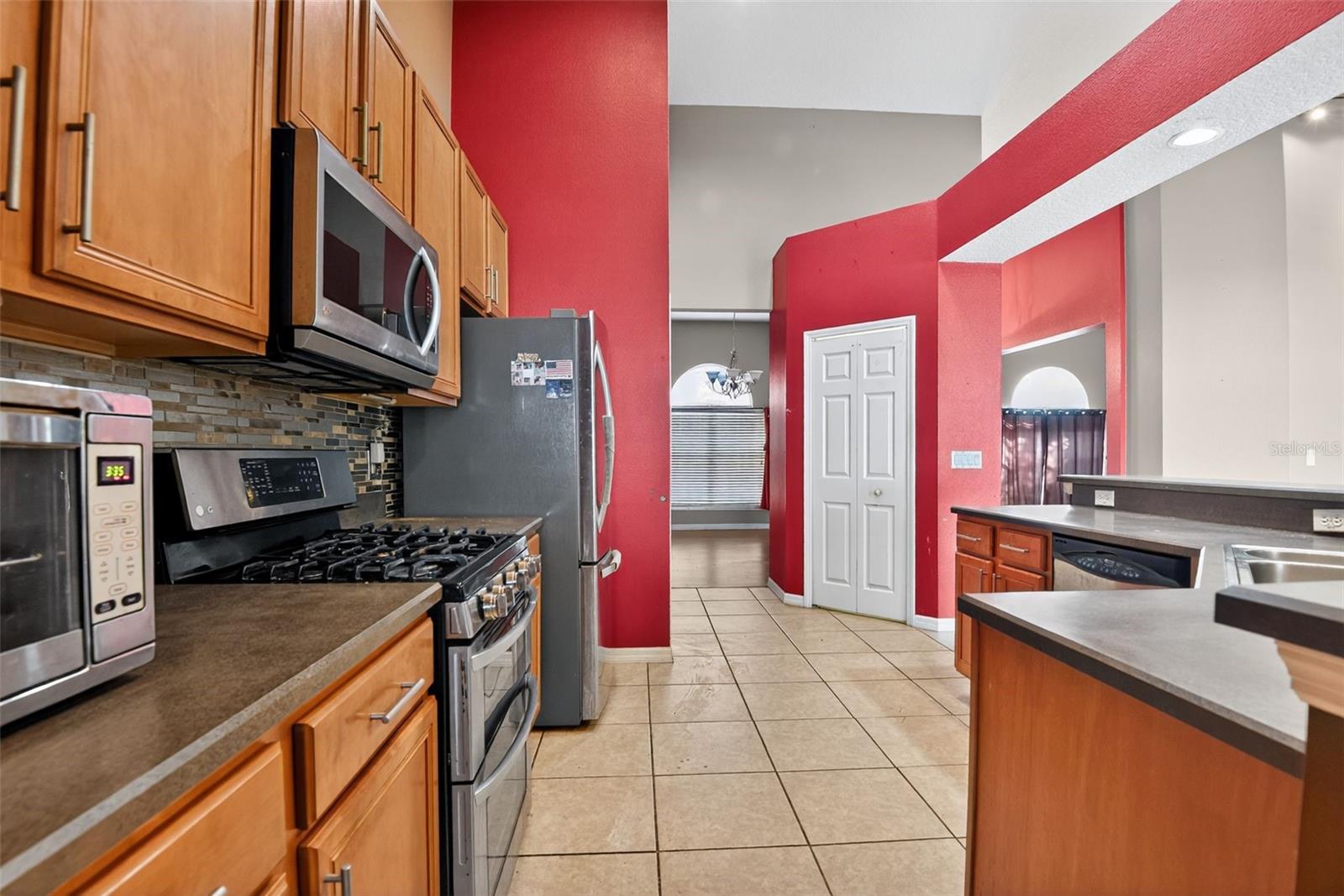 Image 20 of 33 For 101 Oak Haven Circle