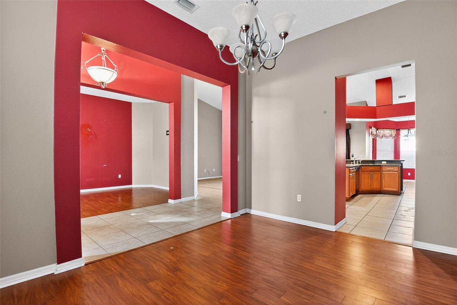 Image 23 of 33 For 101 Oak Haven Circle