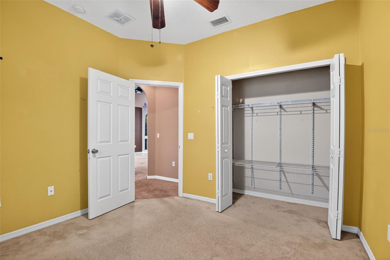 Image 24 of 33 For 101 Oak Haven Circle