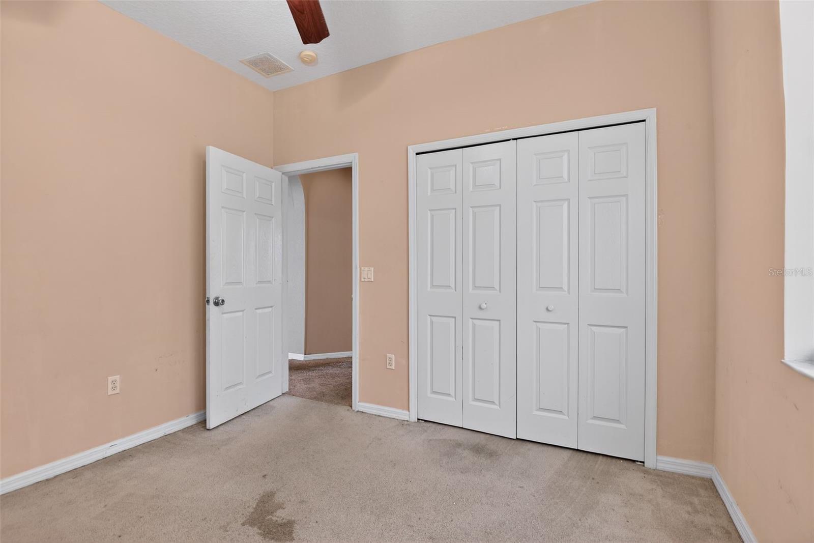 Image 25 of 33 For 101 Oak Haven Circle