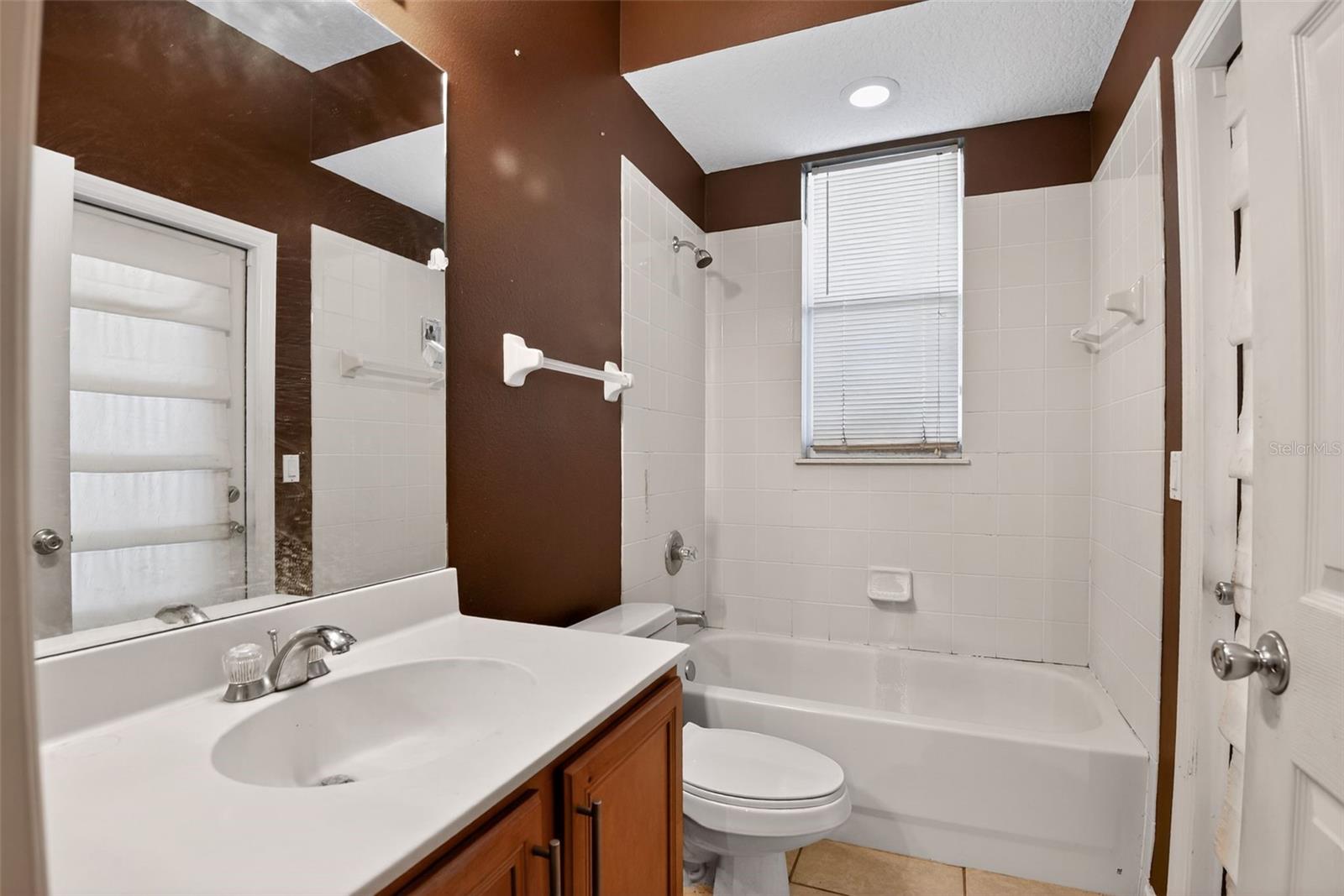 Image 30 of 33 For 101 Oak Haven Circle