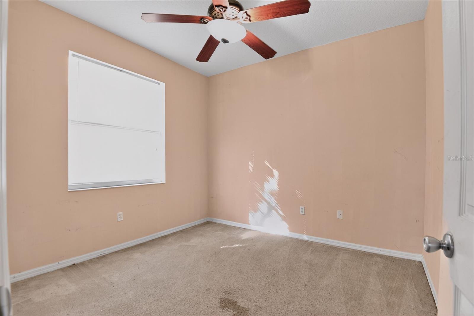 Image 4 of 33 For 101 Oak Haven Circle