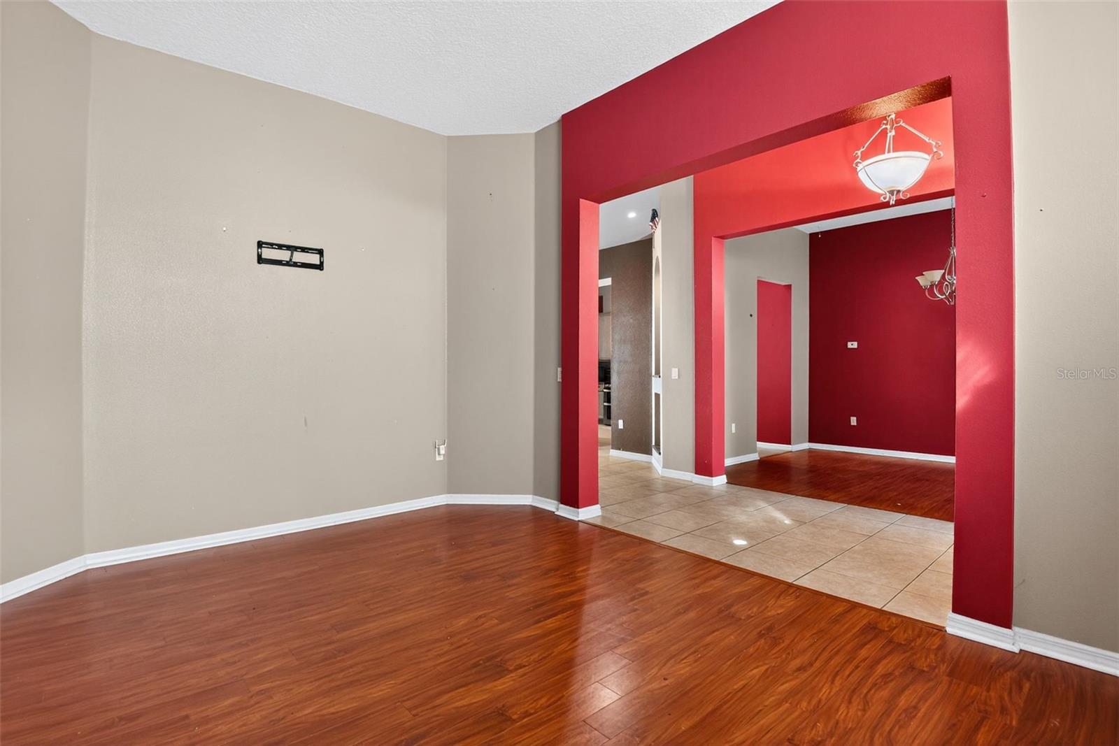 Image 9 of 33 For 101 Oak Haven Circle