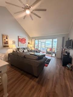 Image 20 of 29 For 1118 Villa Lane S