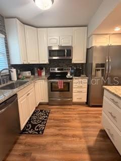 Image 6 of 29 For 1118 Villa Lane S