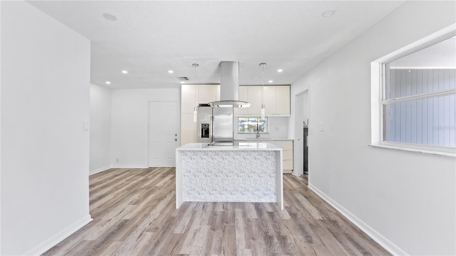 Image 6 of 25 For 4447 Ivey Court