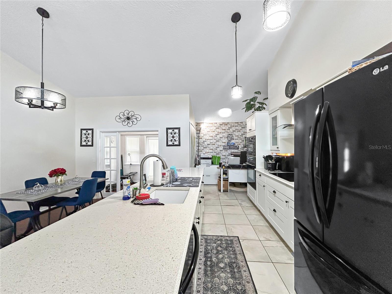 Image 7 of 18 For 909 Augusta National Boulevard