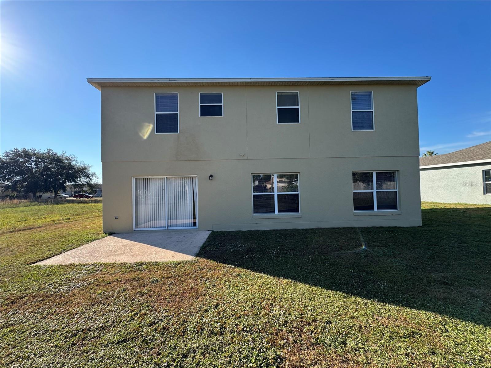 Image 17 of 18 For 681 Basingstoke Court