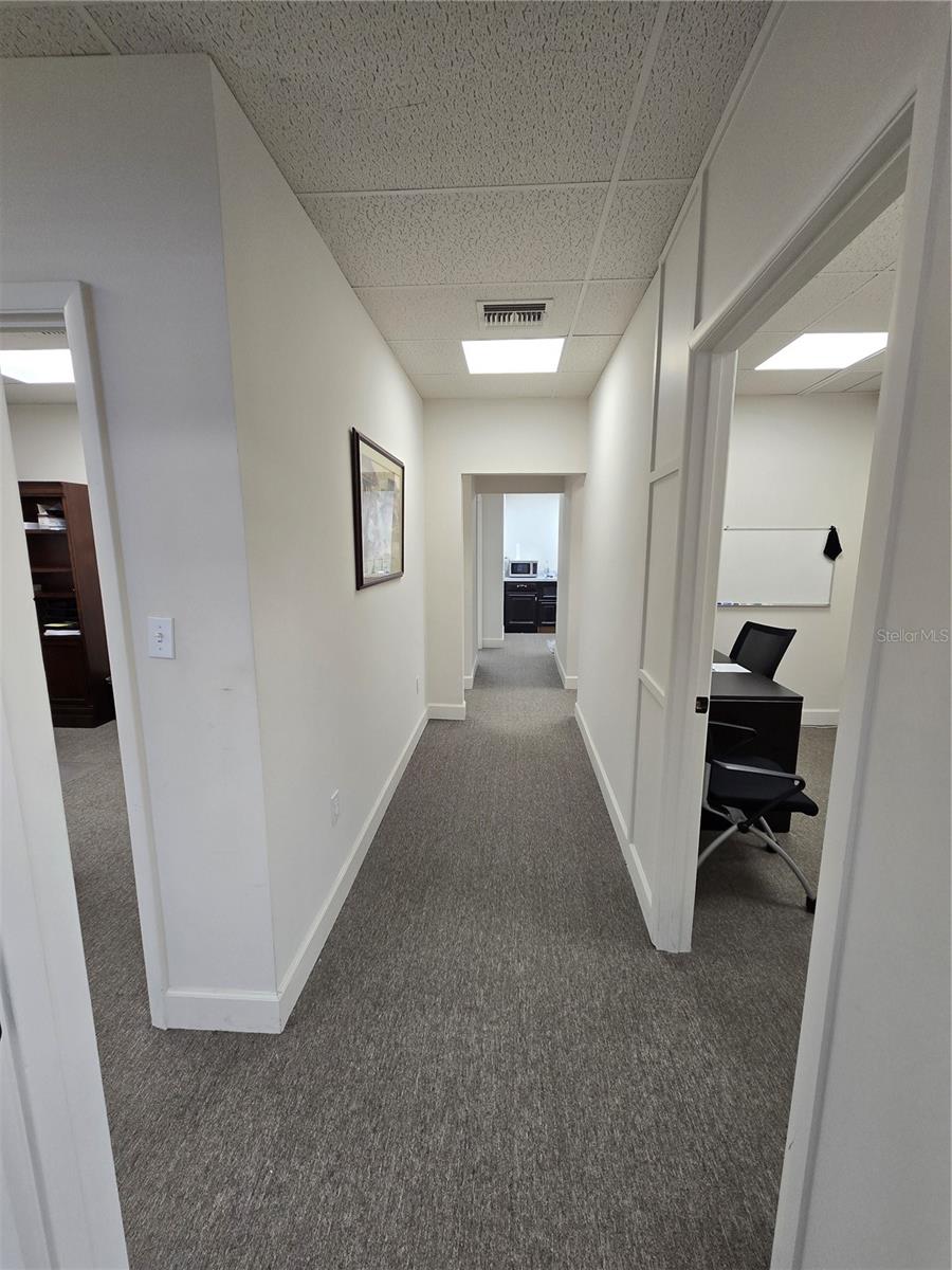 Image 10 of 36 For 2250 Lee Road 206