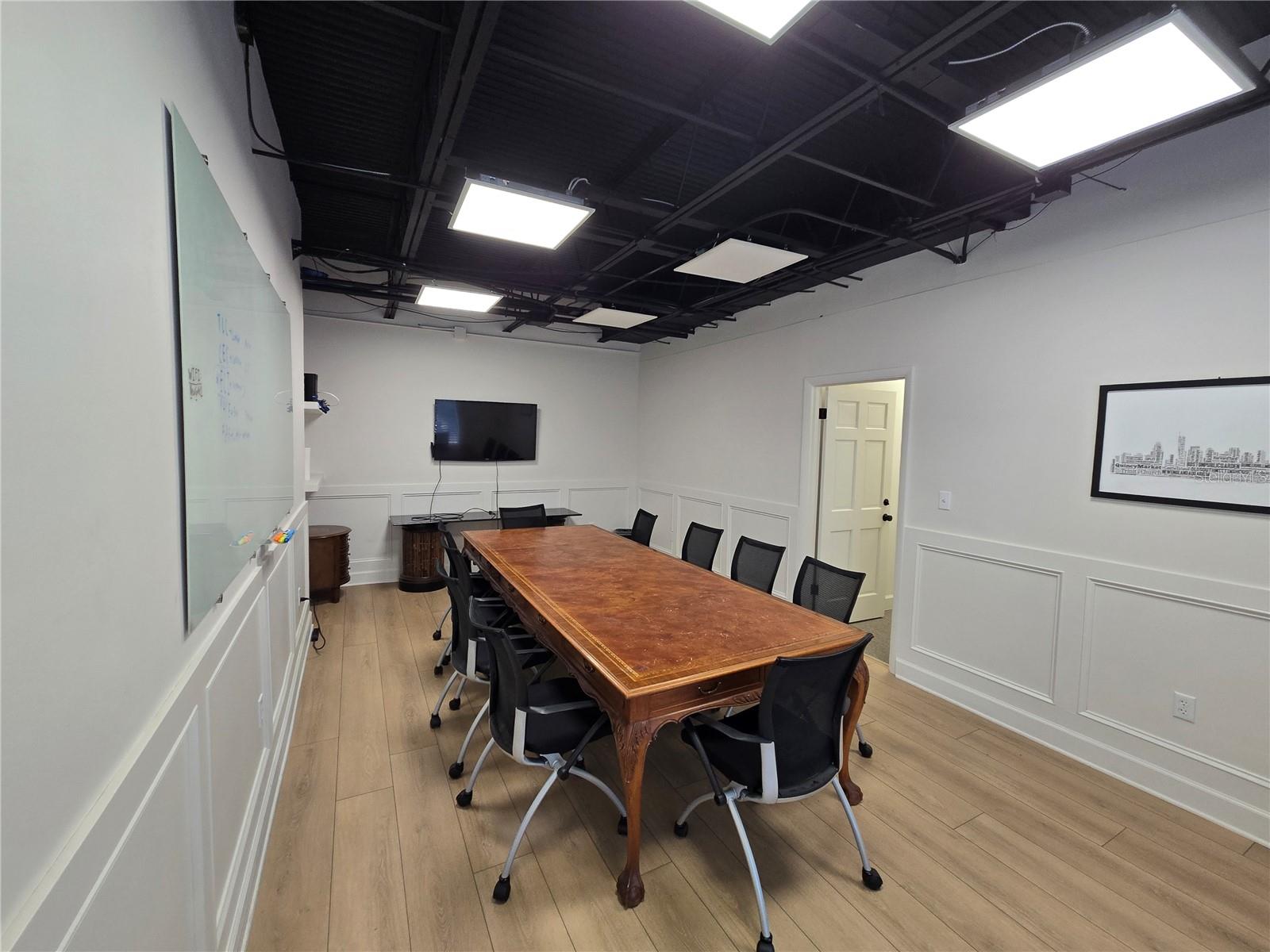 Image 23 of 36 For 2250 Lee Road 206