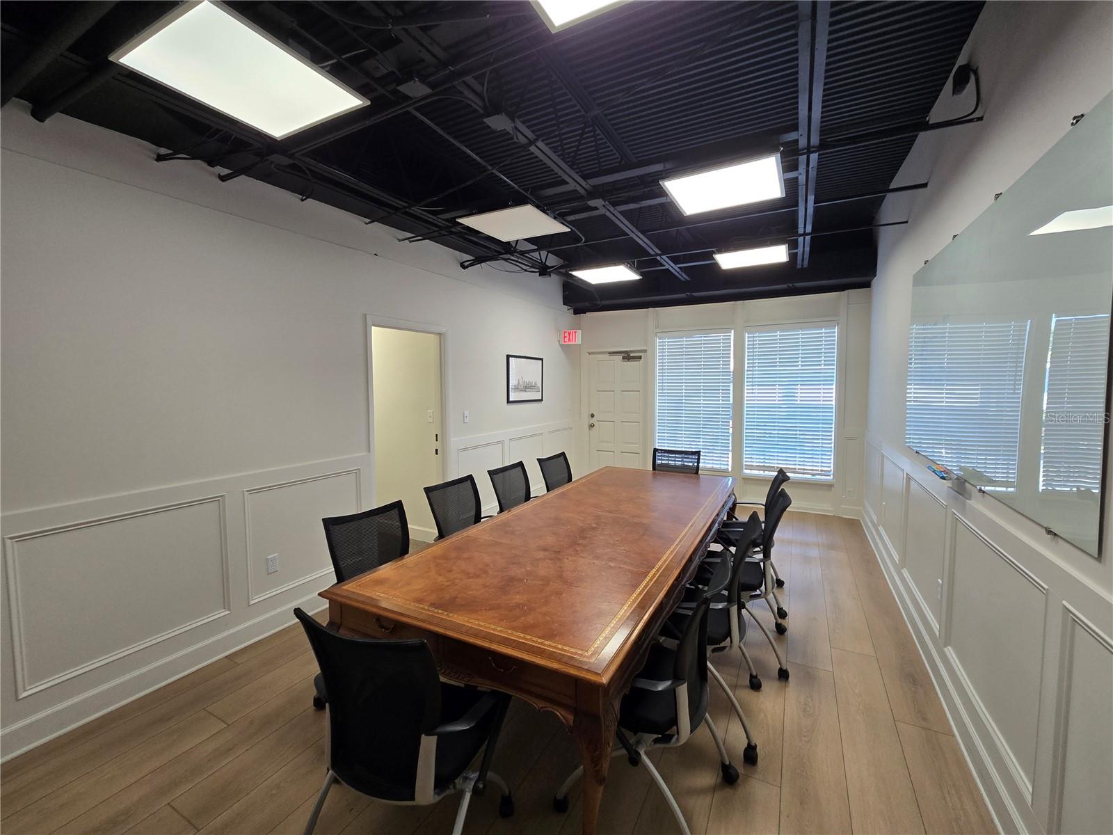 Image 25 of 36 For 2250 Lee Road 206