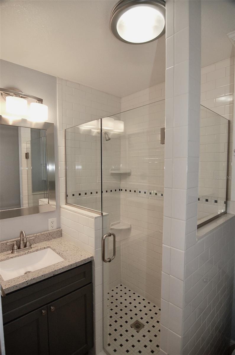 Image 13 of 18 For 1940 Sunset Lane