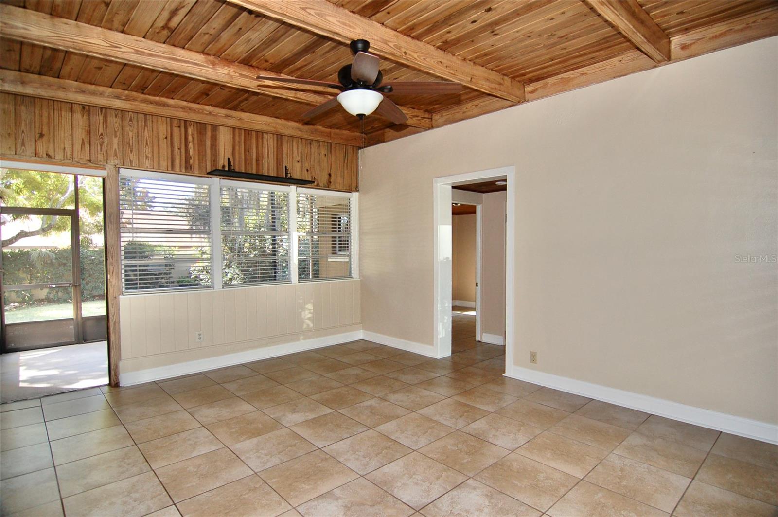 Image 4 of 18 For 1940 Sunset Lane