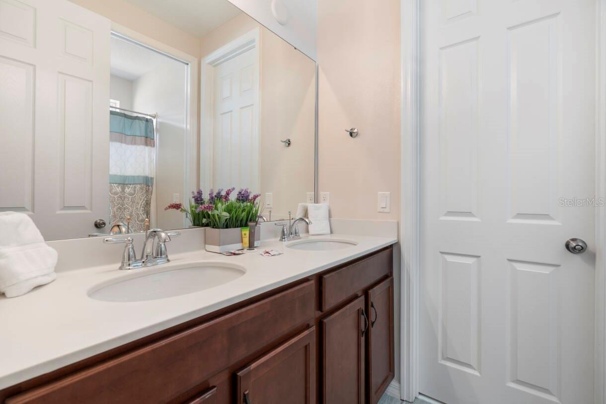 Image 18 of 42 For 9029 Sunshine Ridge Loop