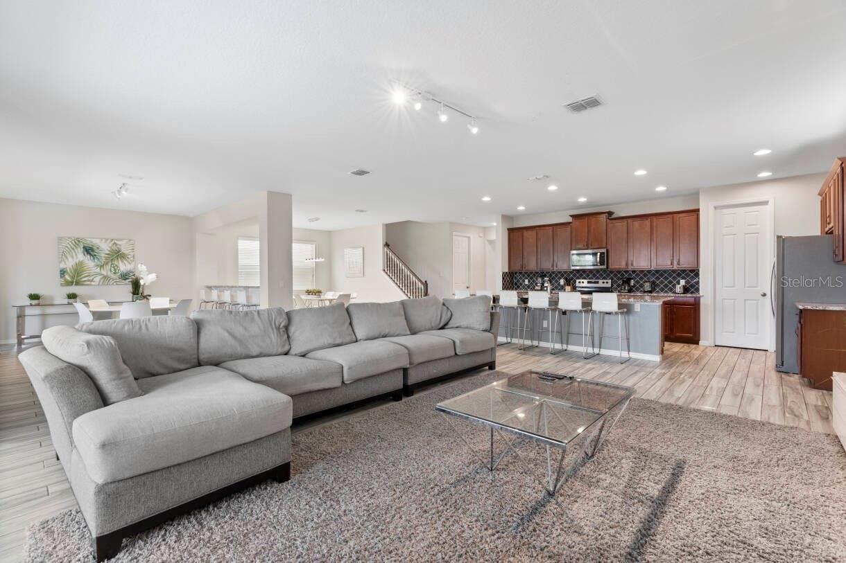 Image 4 of 42 For 9029 Sunshine Ridge Loop