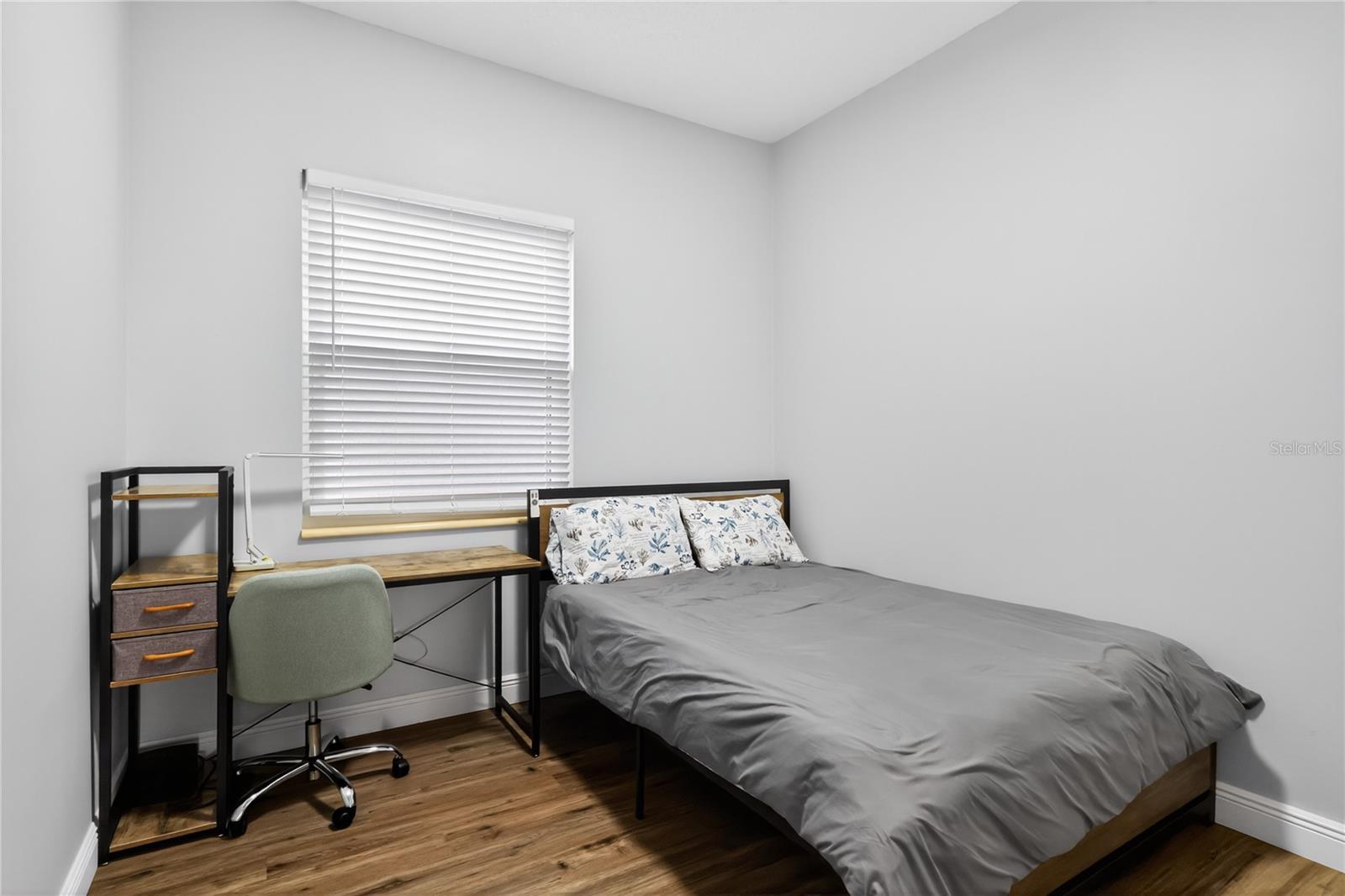 Image 23 of 31 For 14402 Mandolin Drive