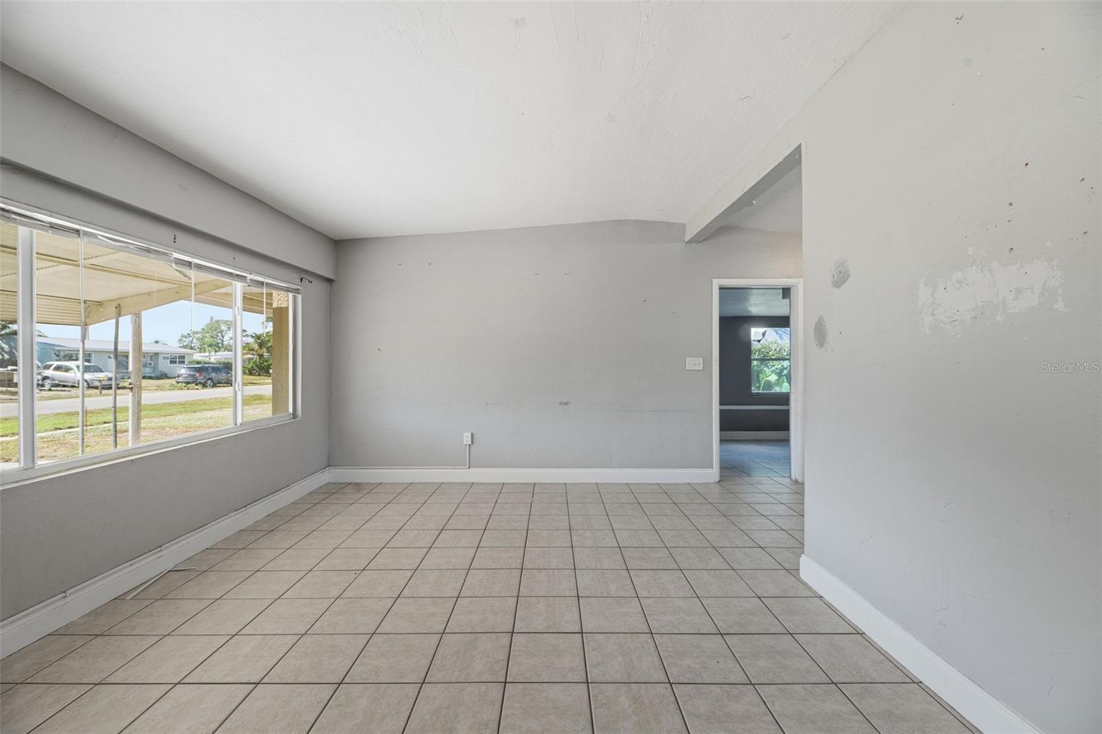 Image 8 of 25 For 3947 Pensacola Drive