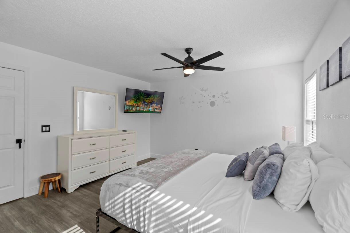 Image 7 of 22 For 4530 Alberto Circle