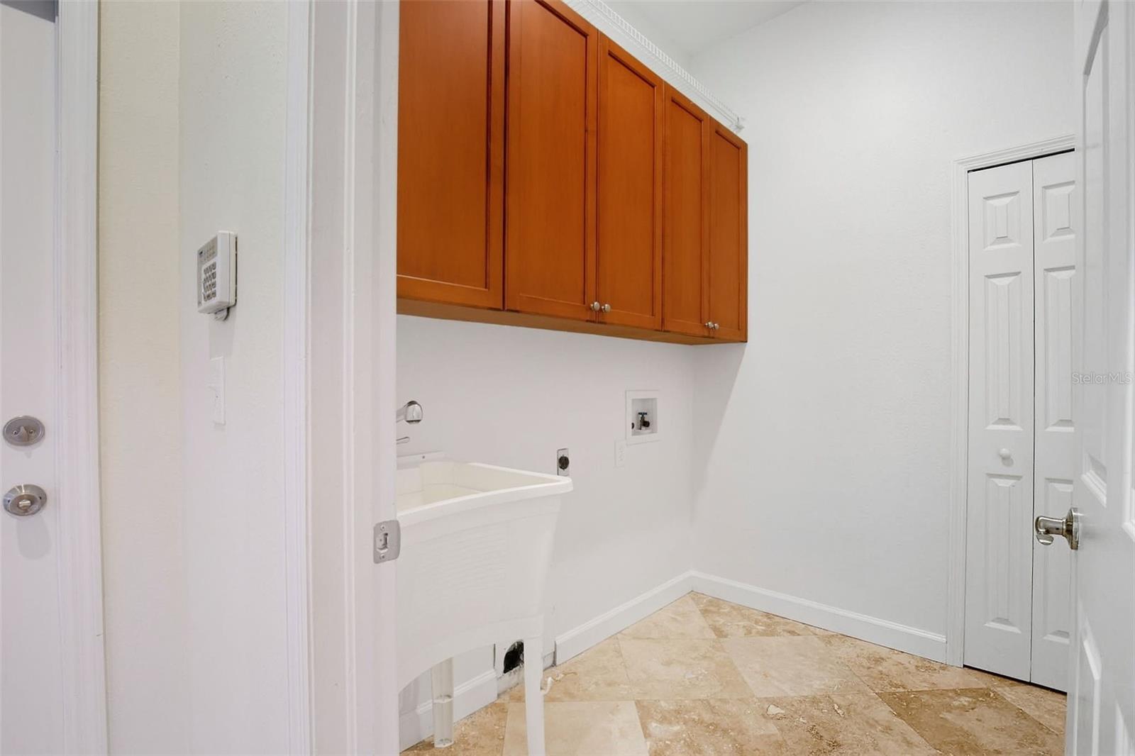 Image 36 of 45 For 18804 Forest Glen Court