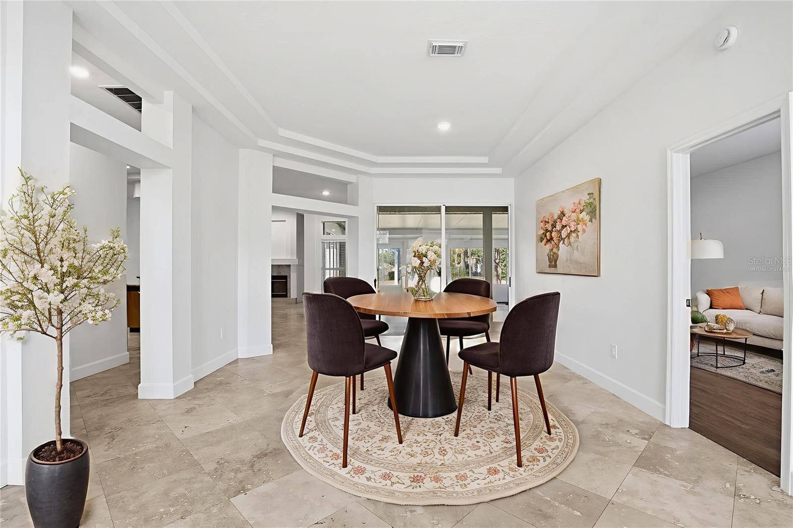 Image 4 of 45 For 18804 Forest Glen Court