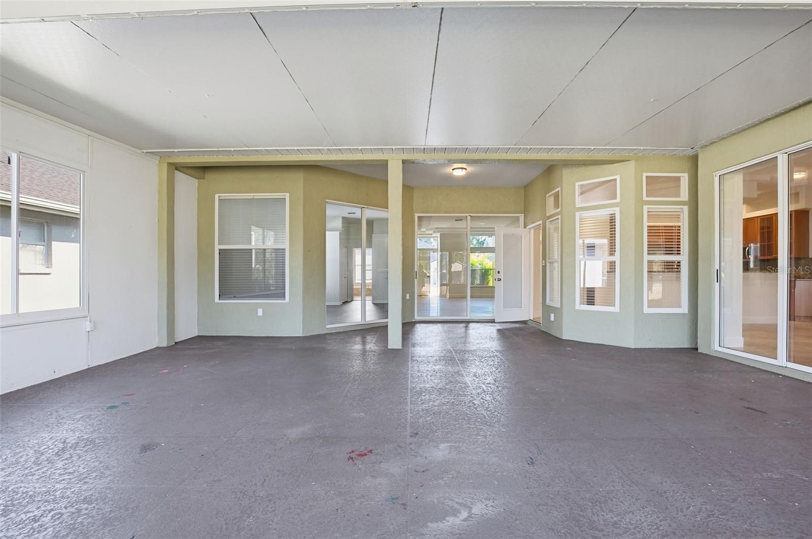 Image 40 of 45 For 18804 Forest Glen Court